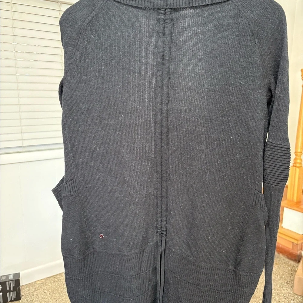 lululemon sweater/wrap size S/M